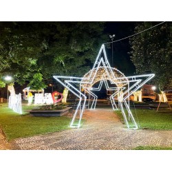 Decoração de Natal e Passeio do Papai Noel  alegram  Balsa Nova